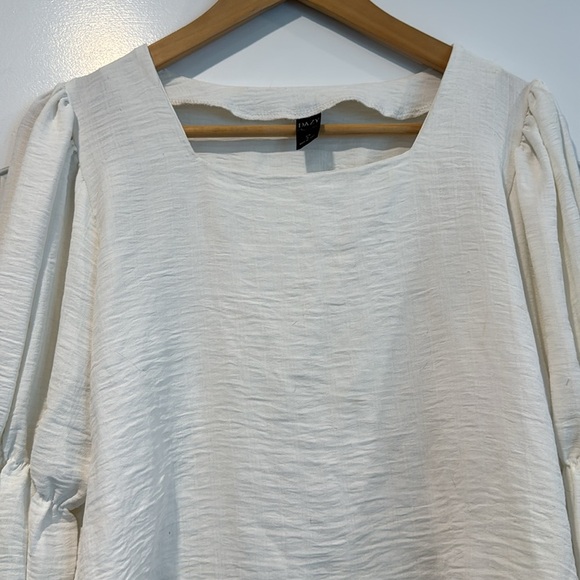 DAZY Women's White Cinched Sleeve Blouse Size XLarge - Picture 2 of 9